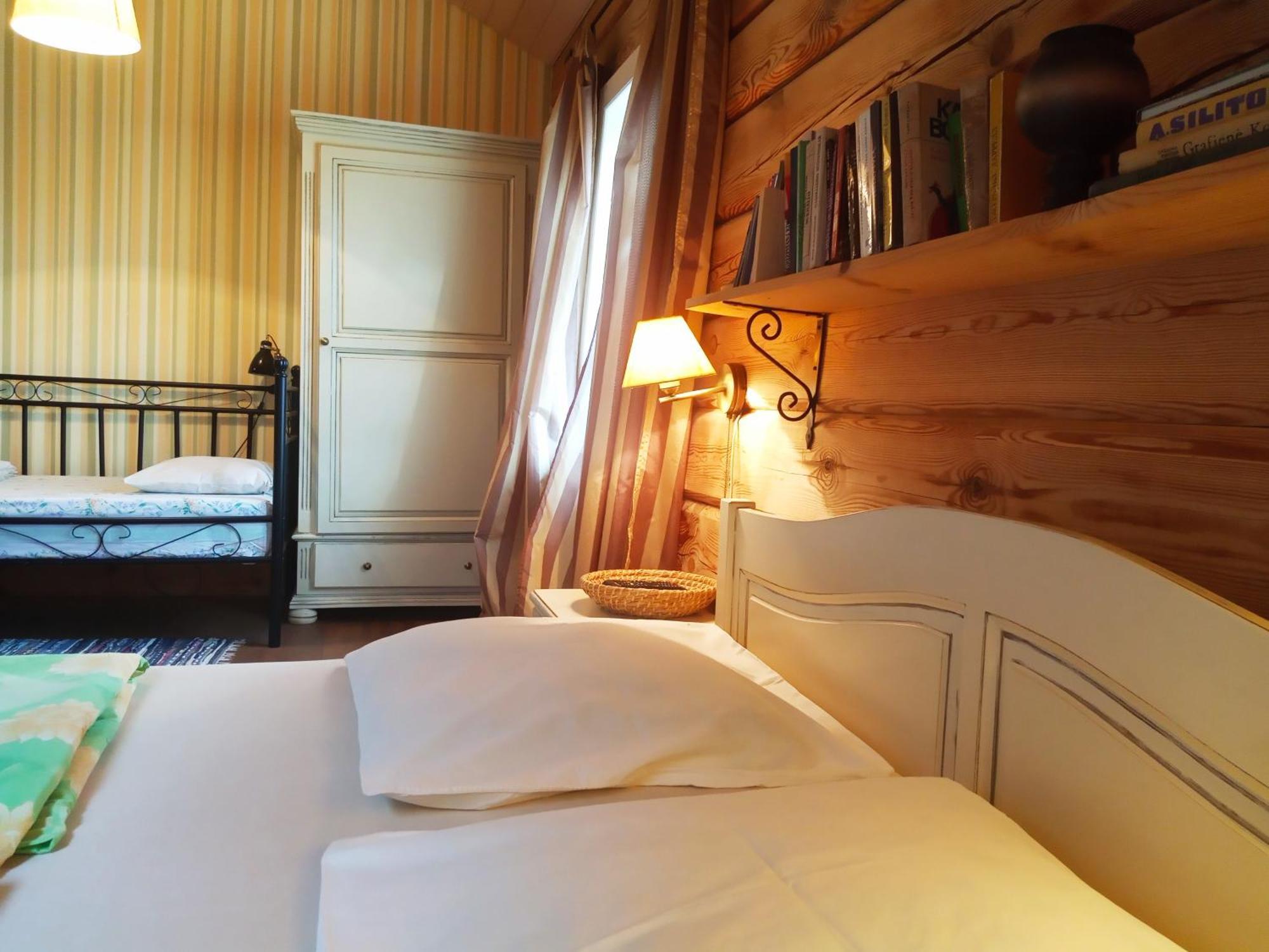 Senosios Geguzines Ukis Guest House Room photo